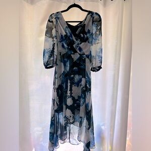 Women’s Size 0 Karl Lagerfeld Paris Dress Black White & Navy Floral Pearl Detail